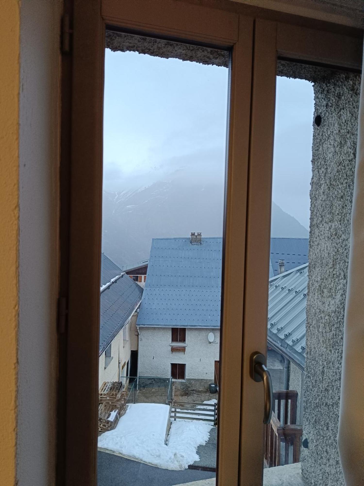 Hostel La Mansio De Bons Les Deux Alpes Exterior foto