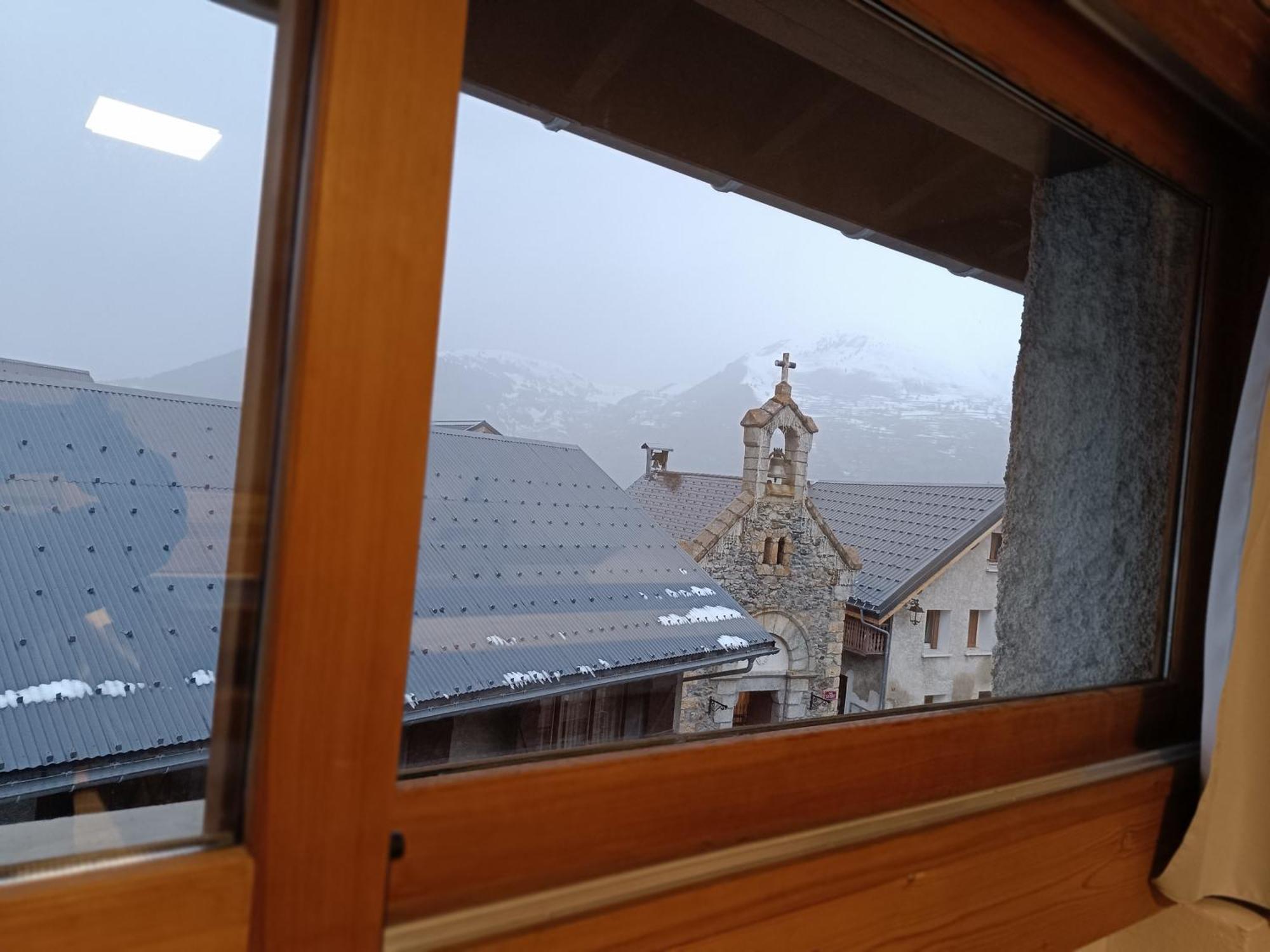 Hostel La Mansio De Bons Les Deux Alpes Exterior foto